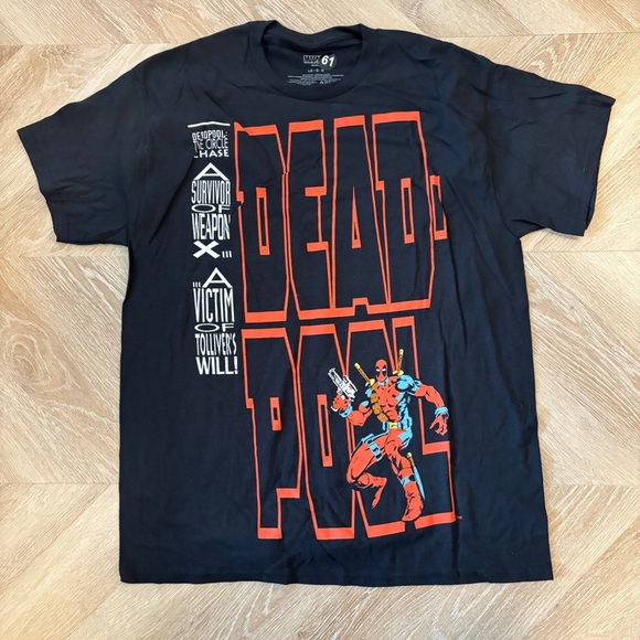 L Marvel Black and Red Deadpool Men's Shirt - Picture 1 of 4